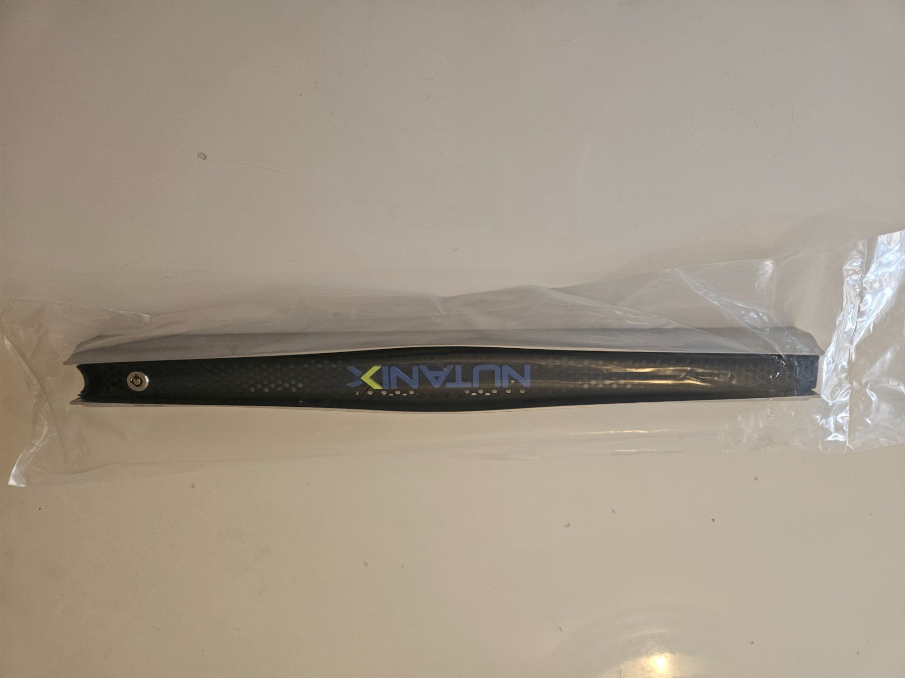 Server: Nutanix 1U server bezel front plate – Nuovo e nell'imballaggio originale da Lausanne venduto da FamilleCool 2