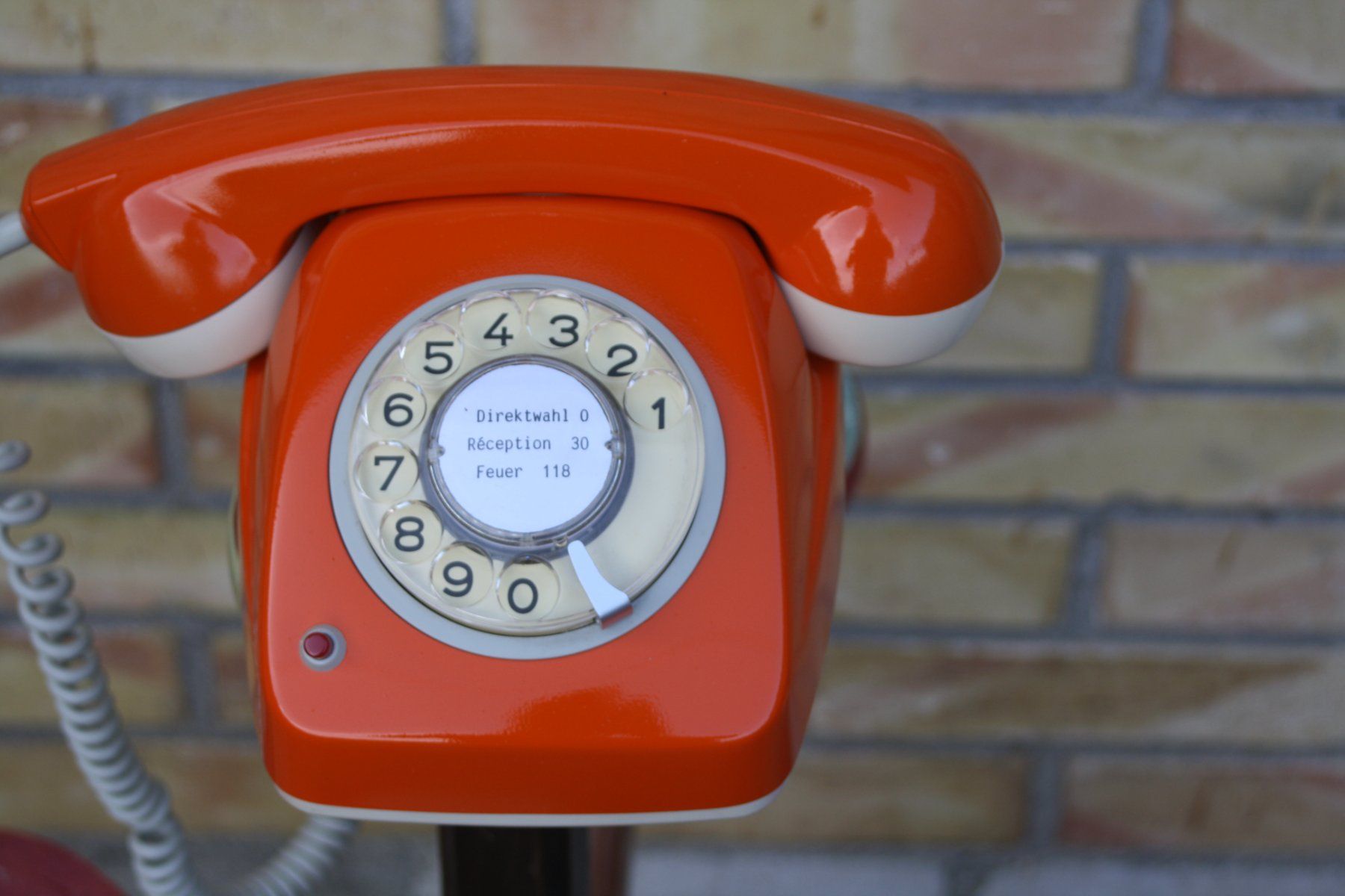 Telefoni: TELEFON VINTAGE MIT WÄHLSCHEIBE – Usato da Wauwil venduto da Pneuedy 3