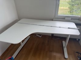 IKEA BEKANT Eckschreibtisch (links), weiss