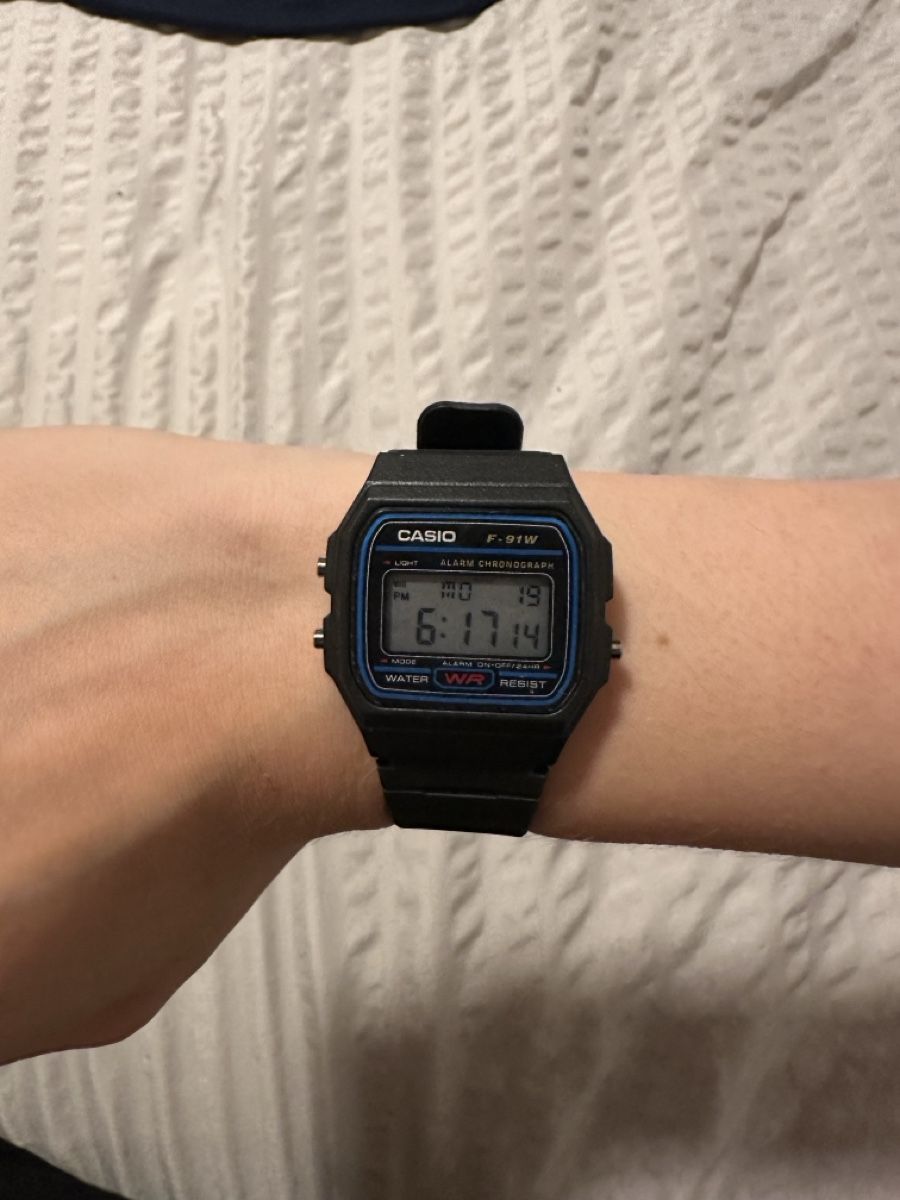 Orologi: Digitaluhr Super Zustand – Nuovo (secondo la descrizione) da Dietikon venduto da sal_zdn5