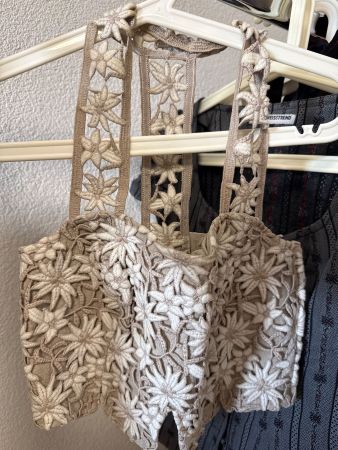 REDUZIERT!!!Crop Top Blumenmuster beige Grösse S gebraucht