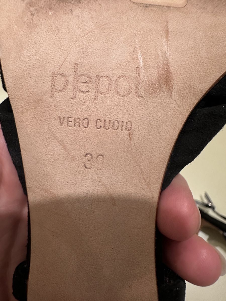 Scarpe da donna: Sandaletten Wildleder schwarz Gr. 39 – Usato da Zürich venduto da sof_cbh8 5