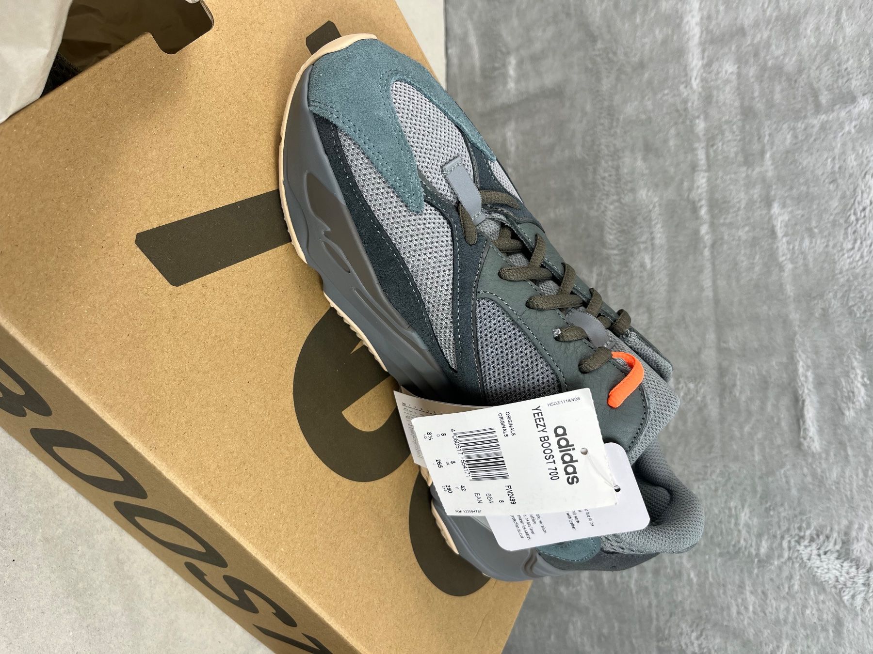 Adidas Scarpe da uomo: adidas Yeezy Boost 700 Teal Blue – Nuovo e nell'imballaggio originale da Niederlenz venduto da dom_r6rz