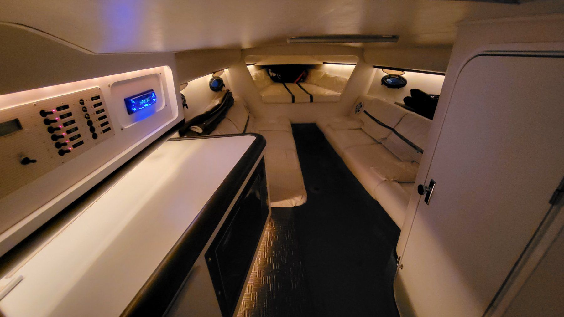 Wellcraft Barche: Wellcraft Scarab 34 Excel 1993 (final version) – Usato da Oron-la-Ville venduto da NiKi-Pictures 7