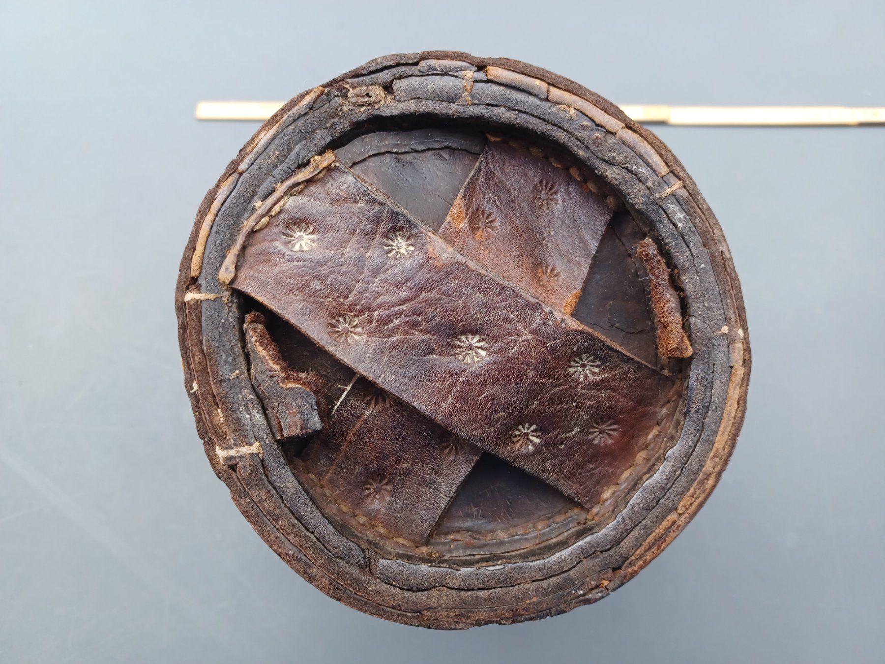 Feuerlöscher: 1 antiker Löscheimer, "Feuerwehr", Leder, "1773" – Gebraucht aus Horw von Mikesch108 6