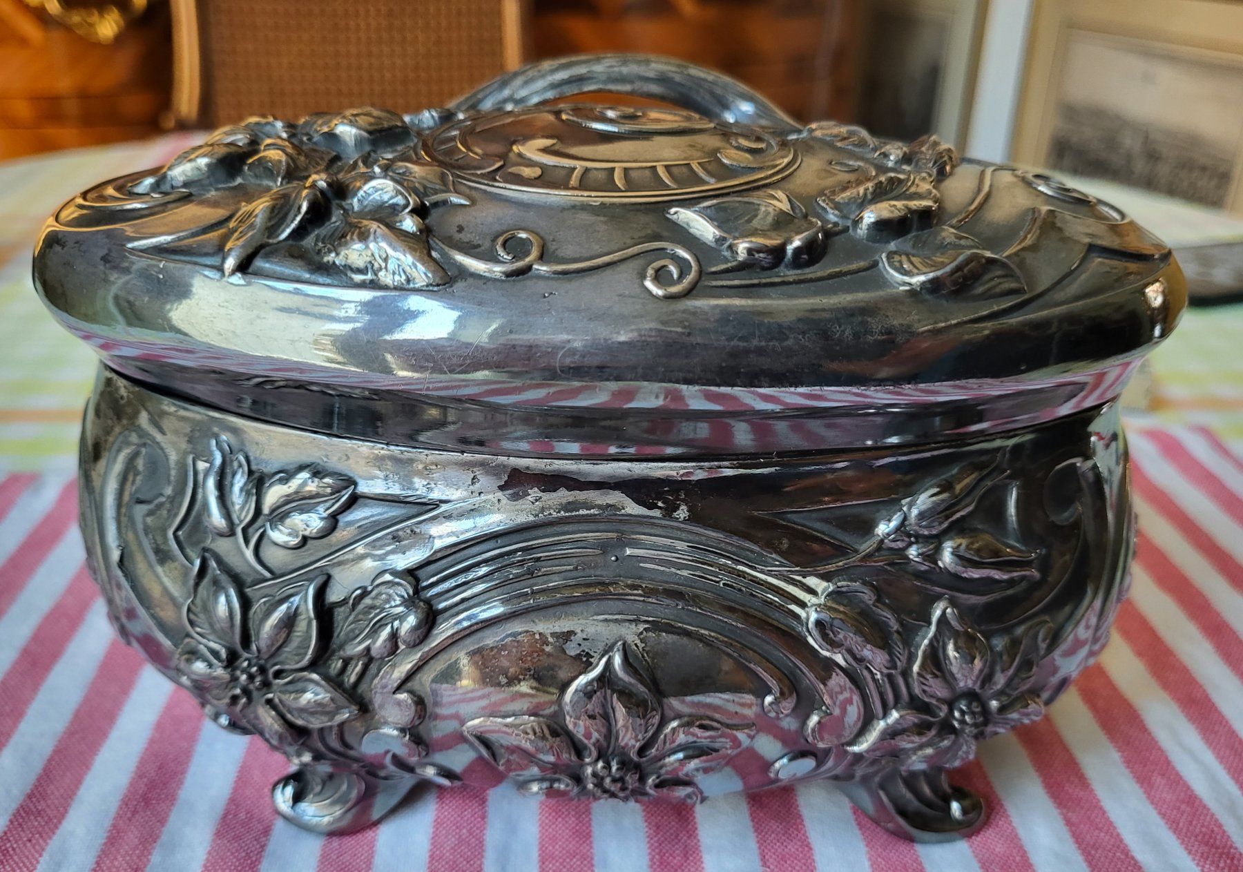 Cassapanche: Schatulle, Silber?, zweites Barock – Usato da St. Gallen venduto da nikolausraphael