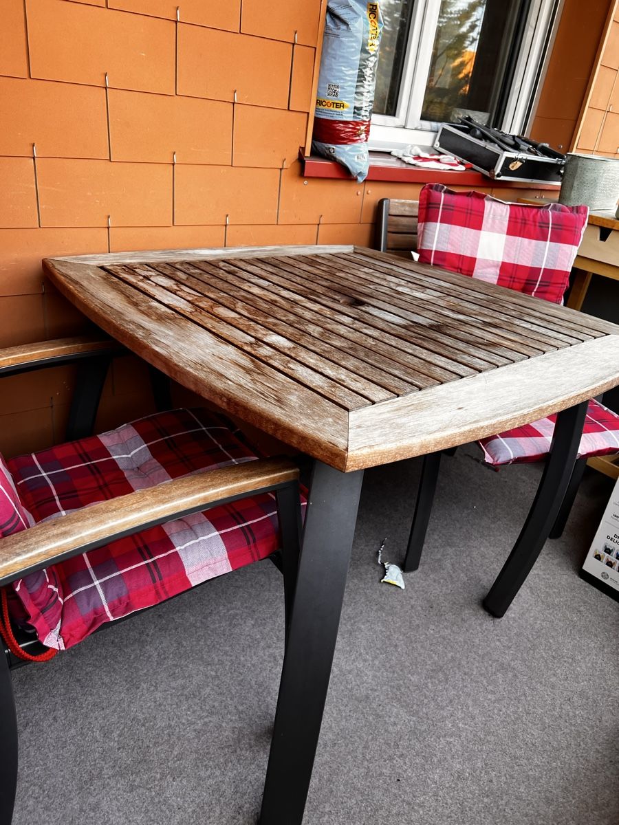 Tischset: Tisch mit zwei Stühle – Gebraucht aus Urdorf von Jaz_5dln 3