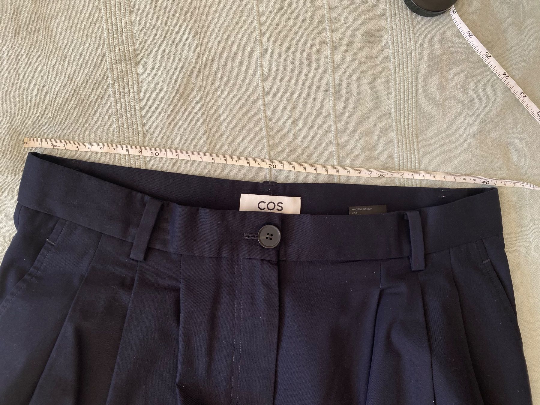 Cos Pantaloni: Hose von Cos – Usato da Bern venduto da Blu_Bern 7