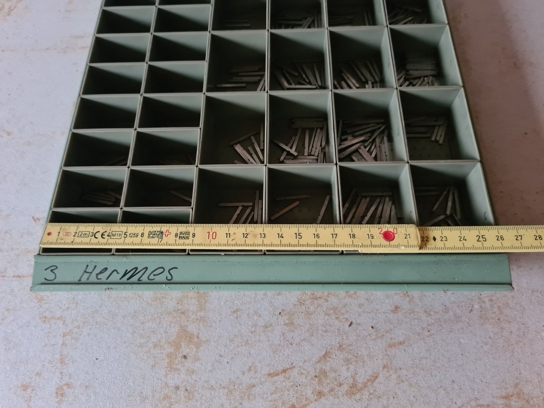 Tutti gli attrezzi: Bleisatz Buchstaben Letterpress Hermes 3 – Usato da Escholzmatt venduto da FuyuIgloo 1