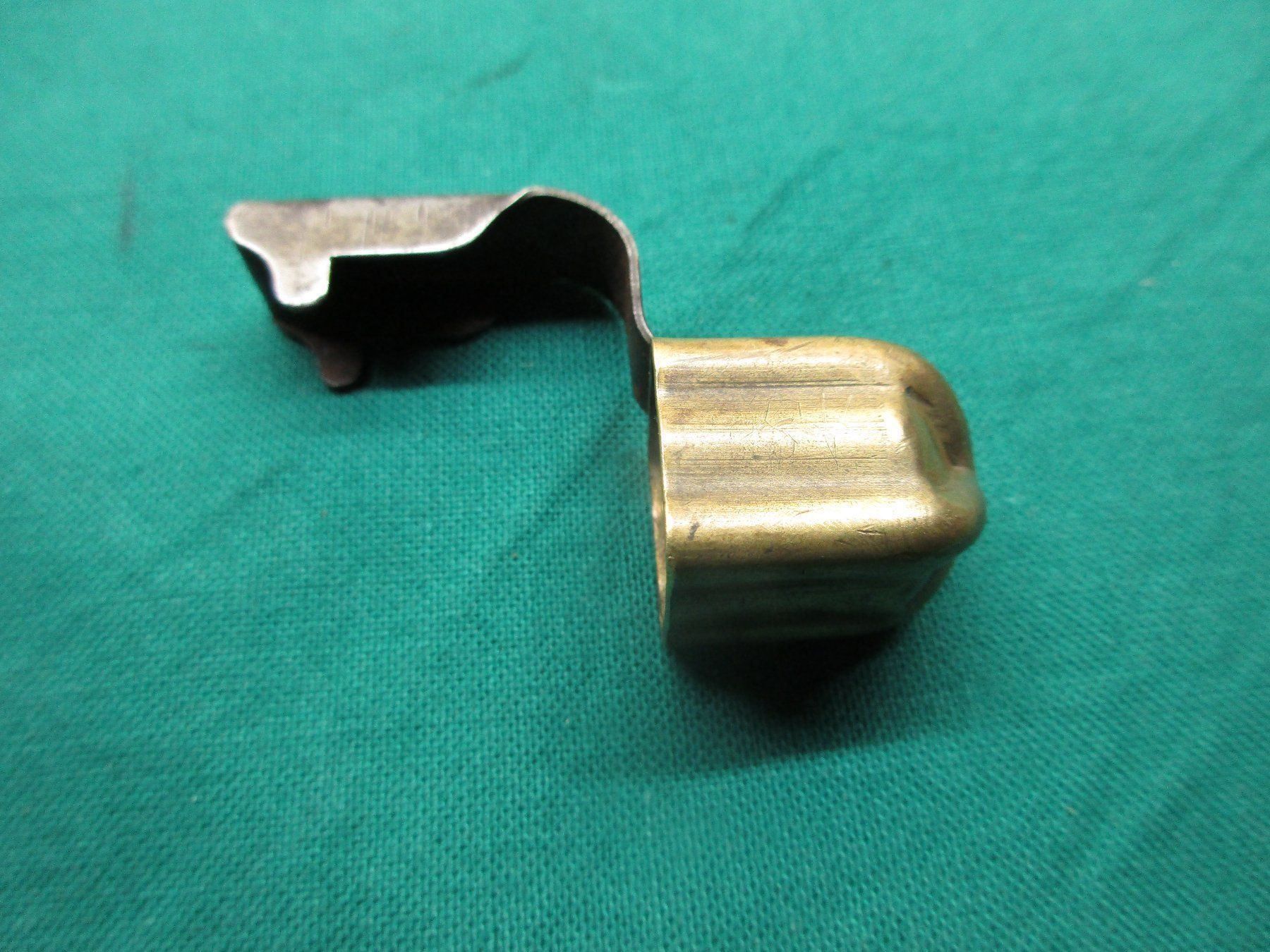 Schweizer Armee Stichwaffen: Laufdeckel Karabiner  1. Version (A) – Gebraucht aus Bowil von vifi01 1