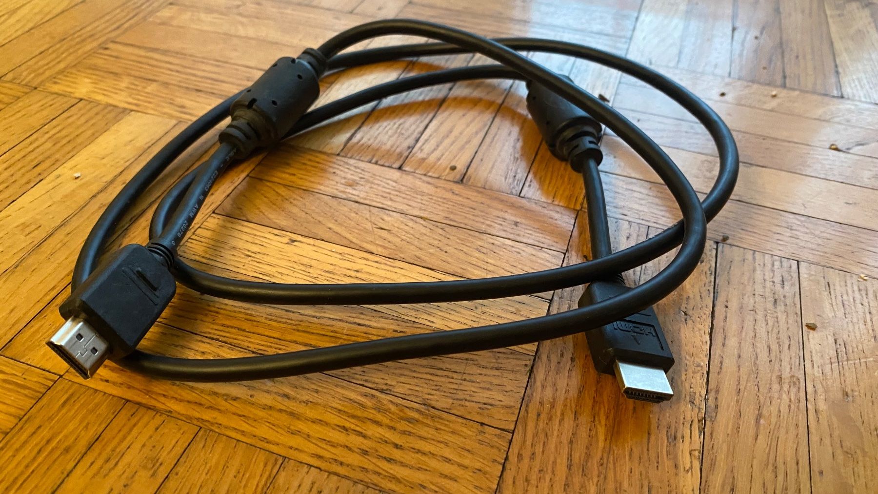 Cavi: HDMI Kabel 1.40m mit Ferrit – Usato da Zürich venduto da Gabiii