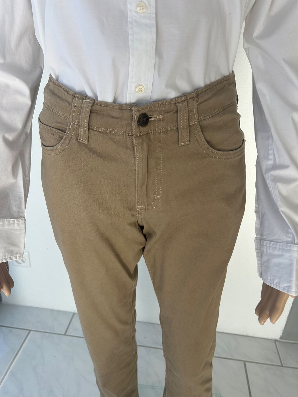 Lee Pantaloni: Lee Extreme Comfort  Trousers - repaired behind – Nuovo (secondo la descrizione) da Saland venduto da ele_vc96 2
