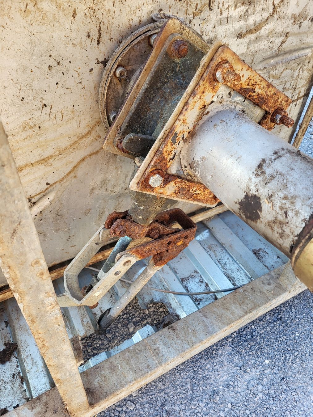 Gülleaufbereitung: Tank ca 1000L Gülle – Defekt aus Giswil von Hans83 1