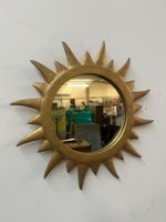 Sonnenspiegel / Wandspiegel aus Metall