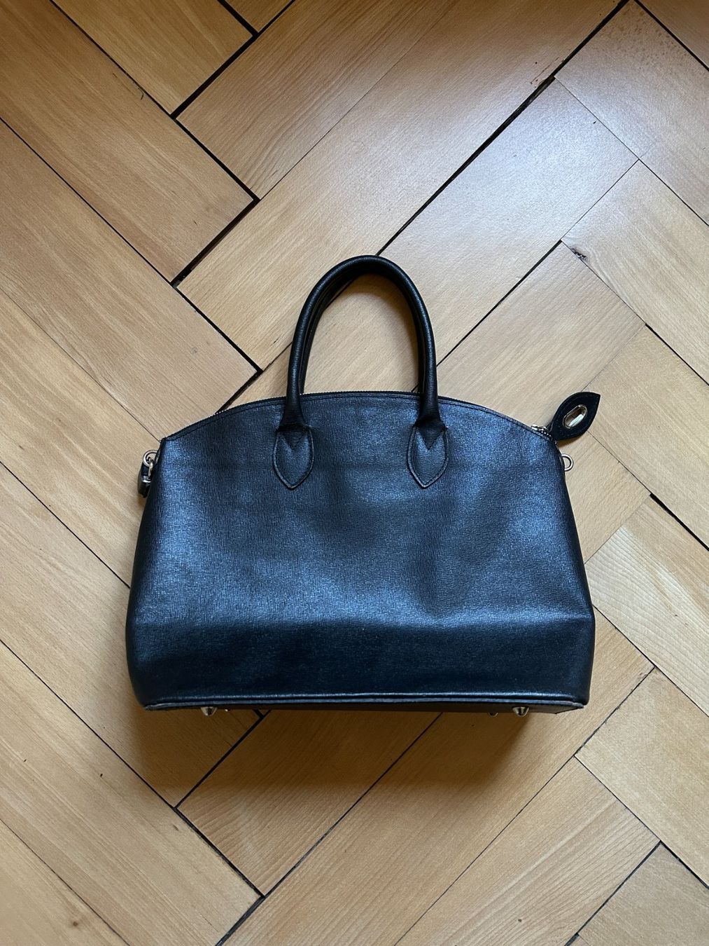 Taschen für Damen: Handtasche schwarz – Gebraucht aus Zürich von Diazaio