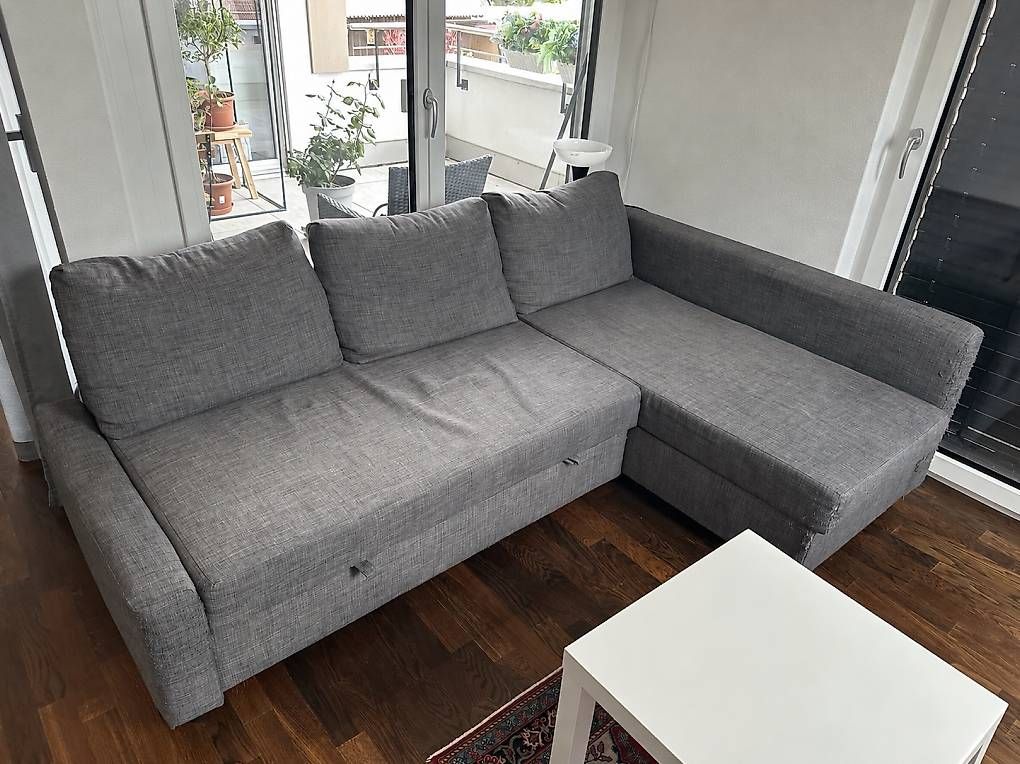 Divani: Gratis abzugeben: Ecksofa mit Schlaffunktion – Usato da Dietschwil venduto da rrwinter