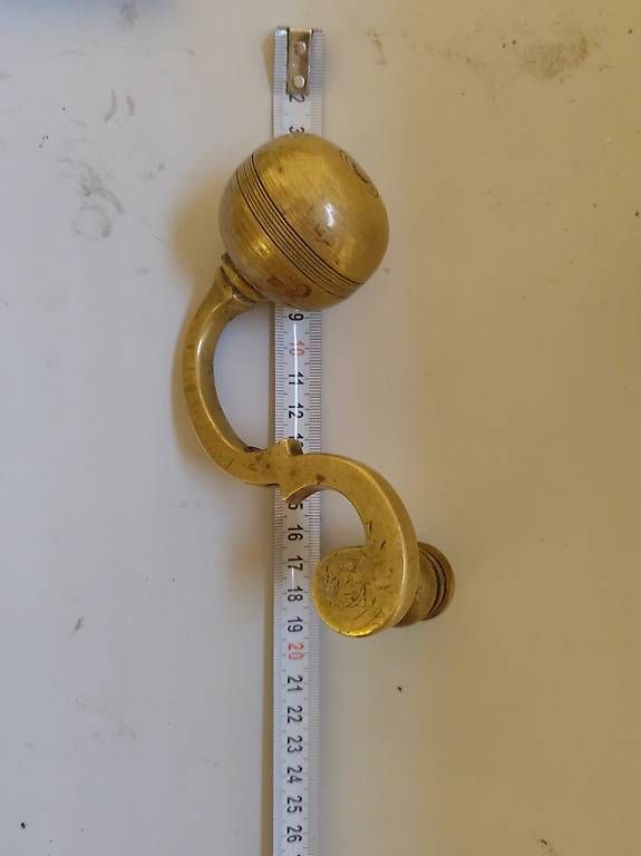 Ferramenta: Antike Türgriff/ Türdrücker, Bronze  – Usato da Frutigen venduto da Daniel_Fru