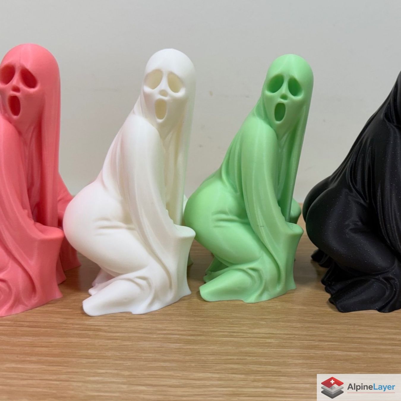 Tutte le decorazioni: Thiccccccc Ghost 3D Printed Figure Desk Decor GREEN VERSION – Nuovo (secondo la descrizione) da Losone venduto da AlpineLayer