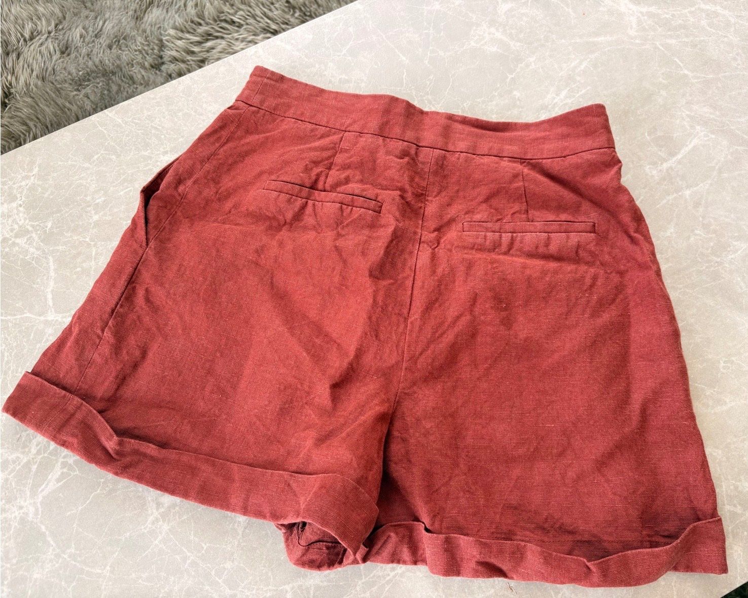 Sezane Hosen: SEZANE SHORTS GR. 34 – Gebraucht aus Bern von saendi95 2