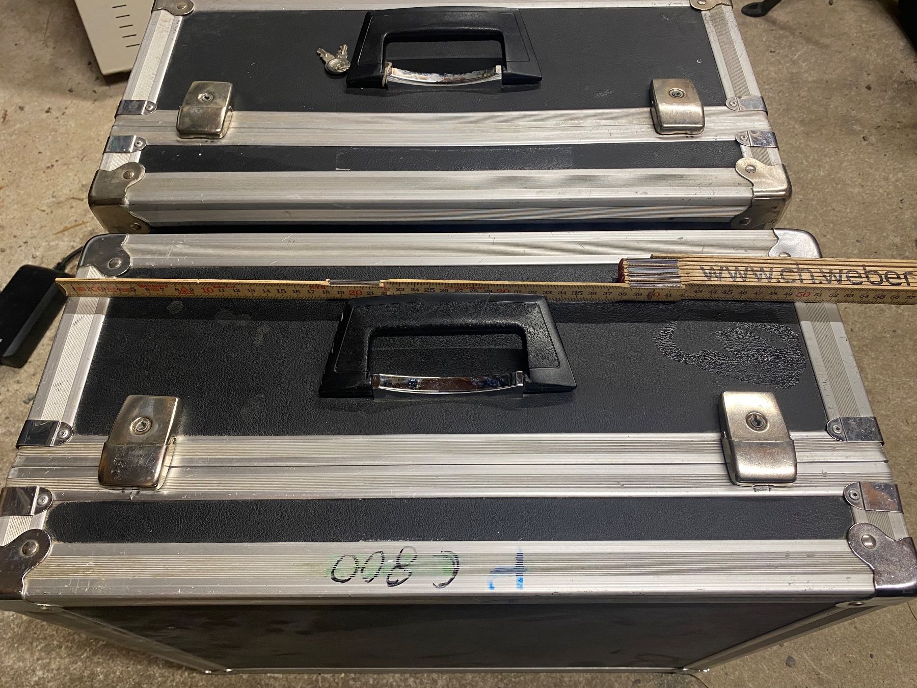 Valigie: 2 Stk. Flightcases / Alu Case, Koffer! – Usato da Dozwil venduto da Bach_4 5