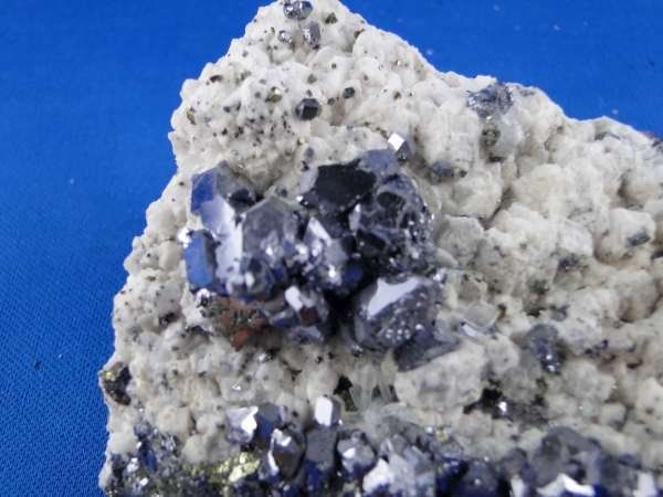 Mineralien & Heilsteine: Galena mit Quartz auf Mangano-Calcit – Gebraucht aus Schinznach Bad von Demerald 1