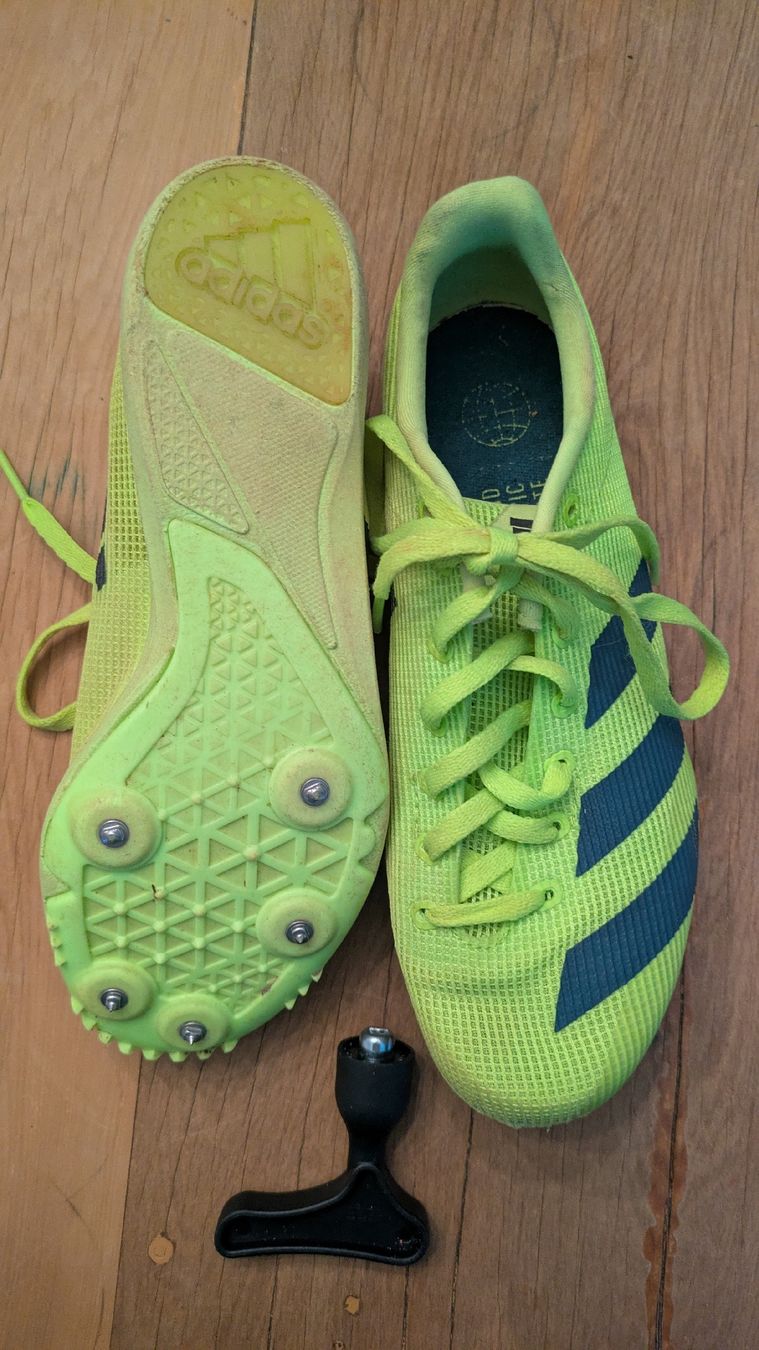 Adidas Scarpe per ragazzi: Nagelschuhe Adidas 35.5 – Usato da Nänikon venduto da godi 1