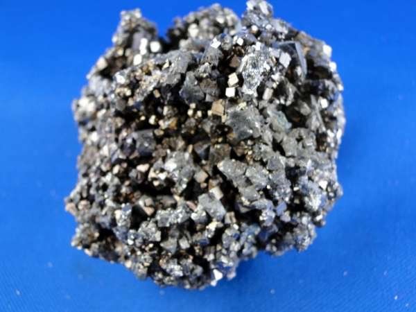 Minerali & Pietre curative: Pyrit-Schwimmer – Usato da Schinznach Bad venduto da Demerald 3