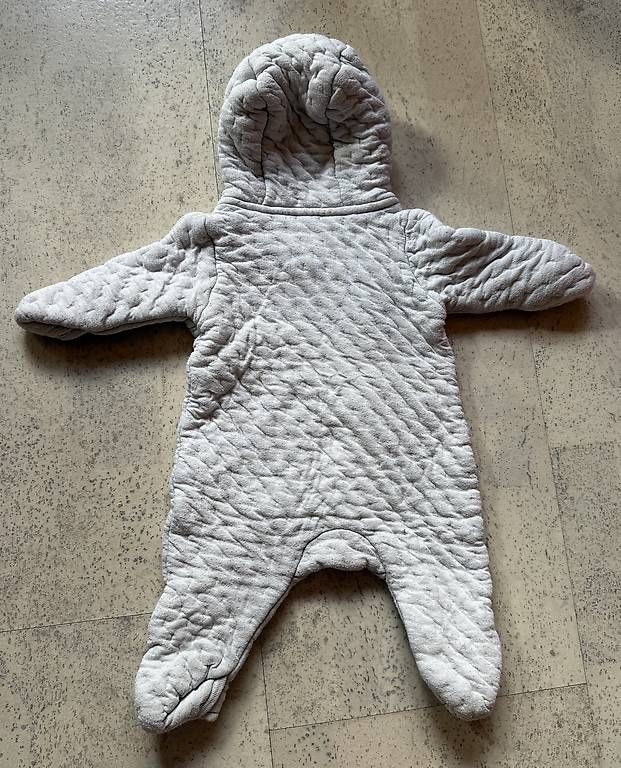 H&M Anzüge, Sport- & Funktionsanzüge: Baby Anzug Herbst 62 – Gebraucht aus Spiringen von van_ph8n 2