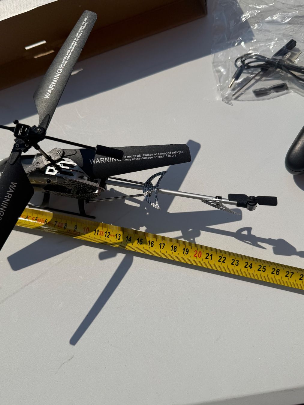 Giocattoli: Helicopter in Carbon-Look - including additional rotor Blade – Nuovo (secondo la descrizione) da Cugnasco venduto da tizianaq 4