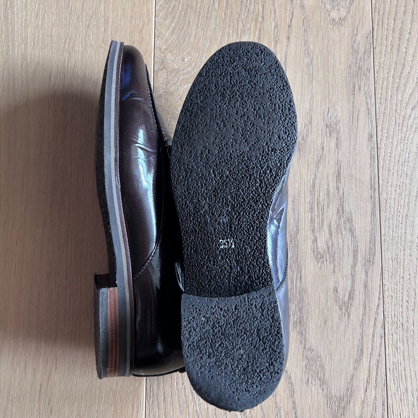 Scarpe da donna: Chaussures cuir vernis – Usato da Bévilard venduto da sab_6jt5 3