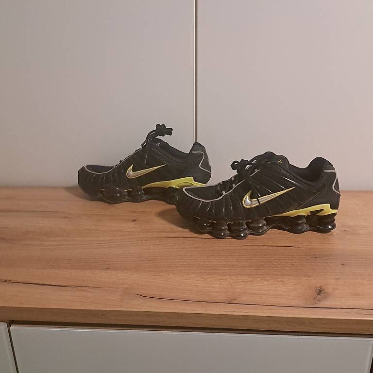Scarpe da uomo: Nike Shox 40.5 – Usato da Neftenbach venduto da sam_jbb5 2