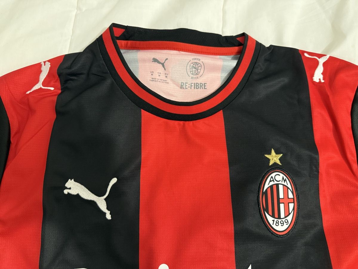 Maillots de corps & Pantalons: AC Milan Trikot – Neuf avec emballage d'origine à Biel/Bienne par Husseinsheikho 1