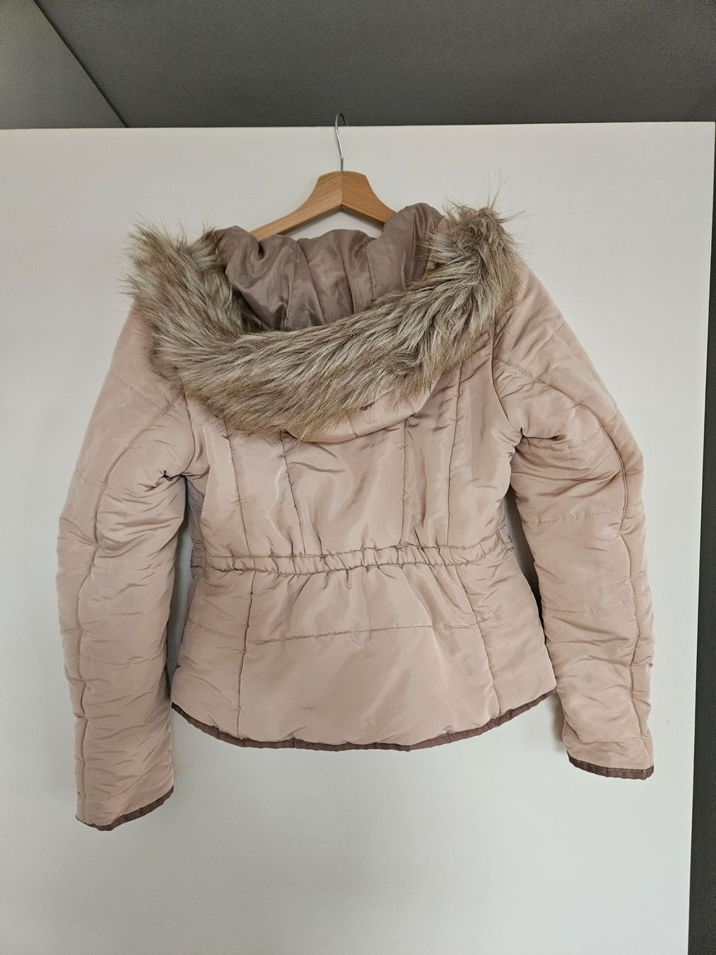 H&M Giacche: Winterjacke hellrosa Gr. 38 – Usato da Gerzensee venduto da _mra 1