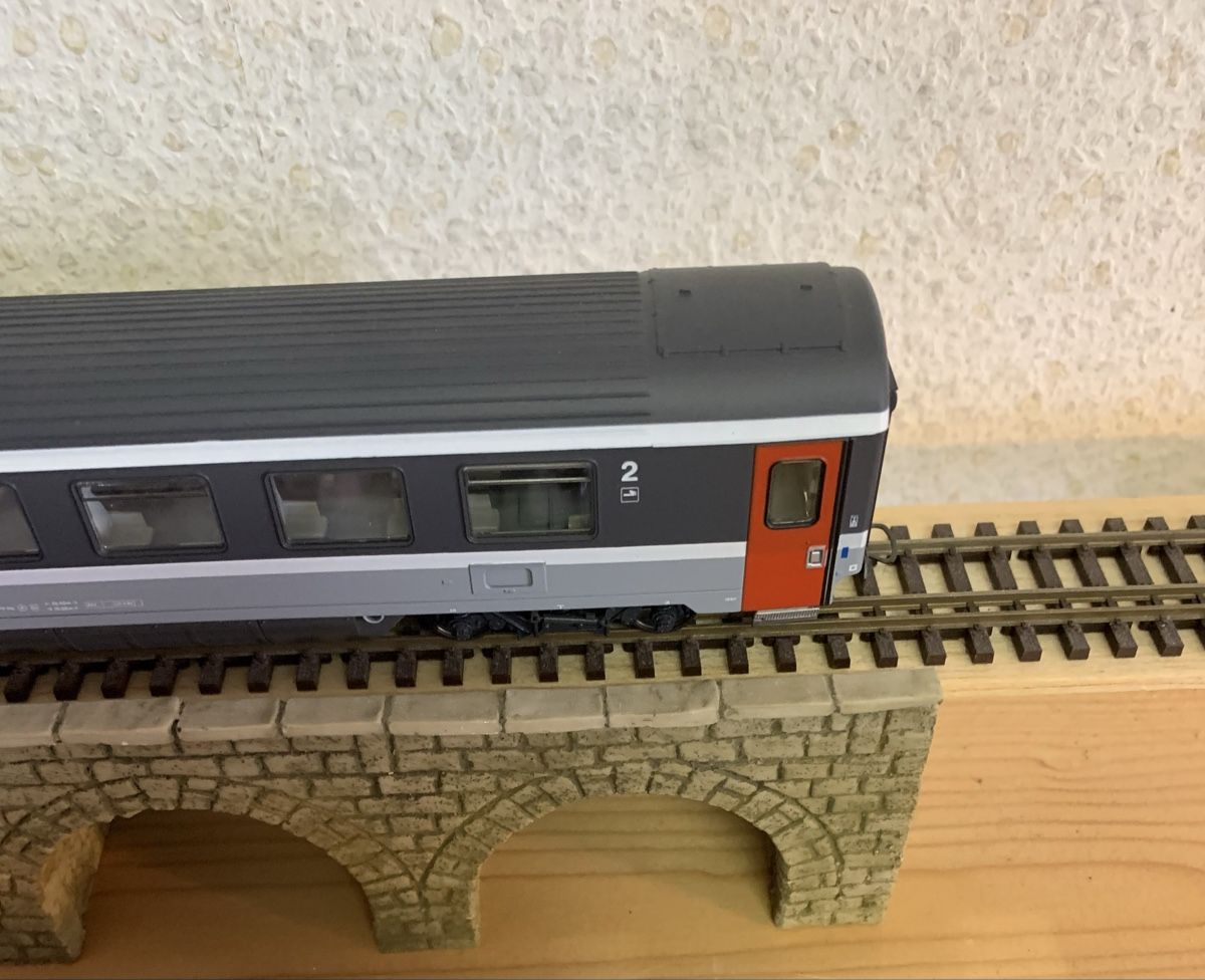 Roco Modellini di ferrovie: 4x ROCO H0 EC Wagen – Nuovo (secondo la descrizione) da Winterthur venduto da Porzellan 1