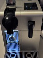 Nespresso DeLonghi Lattissima Pro - ohne Milchdose