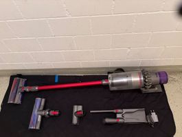 Dyson V11 Advanced  Handstaubsauger /Akku mit Klick