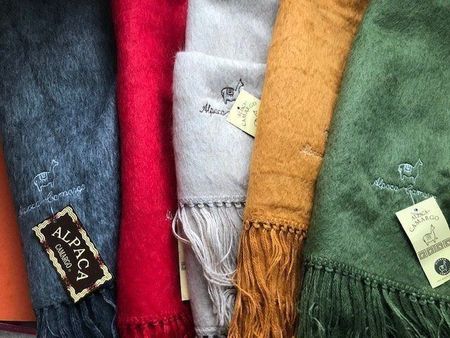 weicher eleganter Alpaka Schal aus Peru, rot