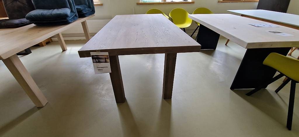 Tische: Tisch neu Eiche massivholz 200x100cm – Neu und originalverpackt aus Lützelflüh-Goldb von Rampenverkauf_72_ 2