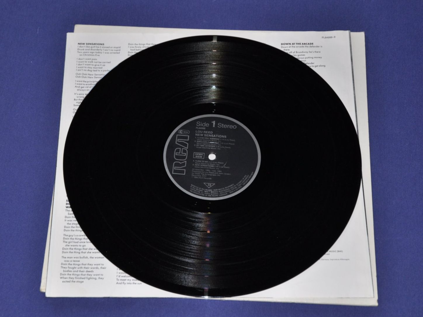 Vinyles: LP Lou Reed - New Sensations – D'occasion à Boll par Theodora15 4