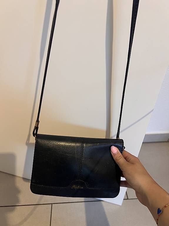 Autres vêtements & accessoires: Borsa di pelle a tracolla – D'occasion à Tenero par loa_7m8d 1