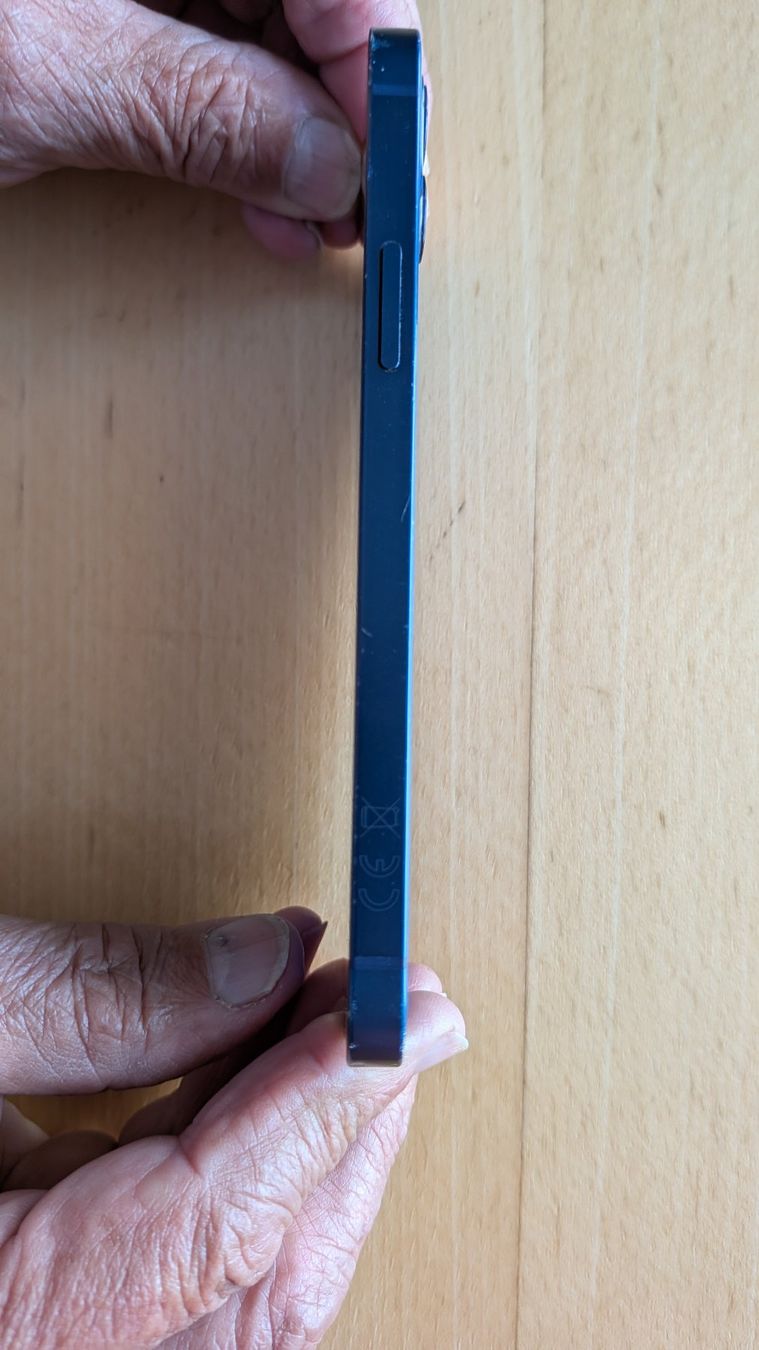 Apple Handys / Smartphones: Iphone 12 - 64 GB – Gebraucht aus saxon von Cuman 2