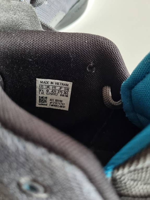 Adidas Herrenschuhe: Gr. 43 1/3 Adidas Sneaker halbhoch – Neu (gemäss Beschreibung) aus Sutz von Dalilea 2