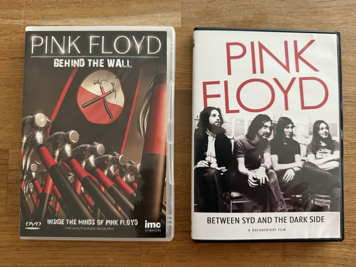 Tutti i DVDs: Pink Floyd DVD Set: Behind the Wall & Between Syd! – Usato da Goldach venduto da Messerguru