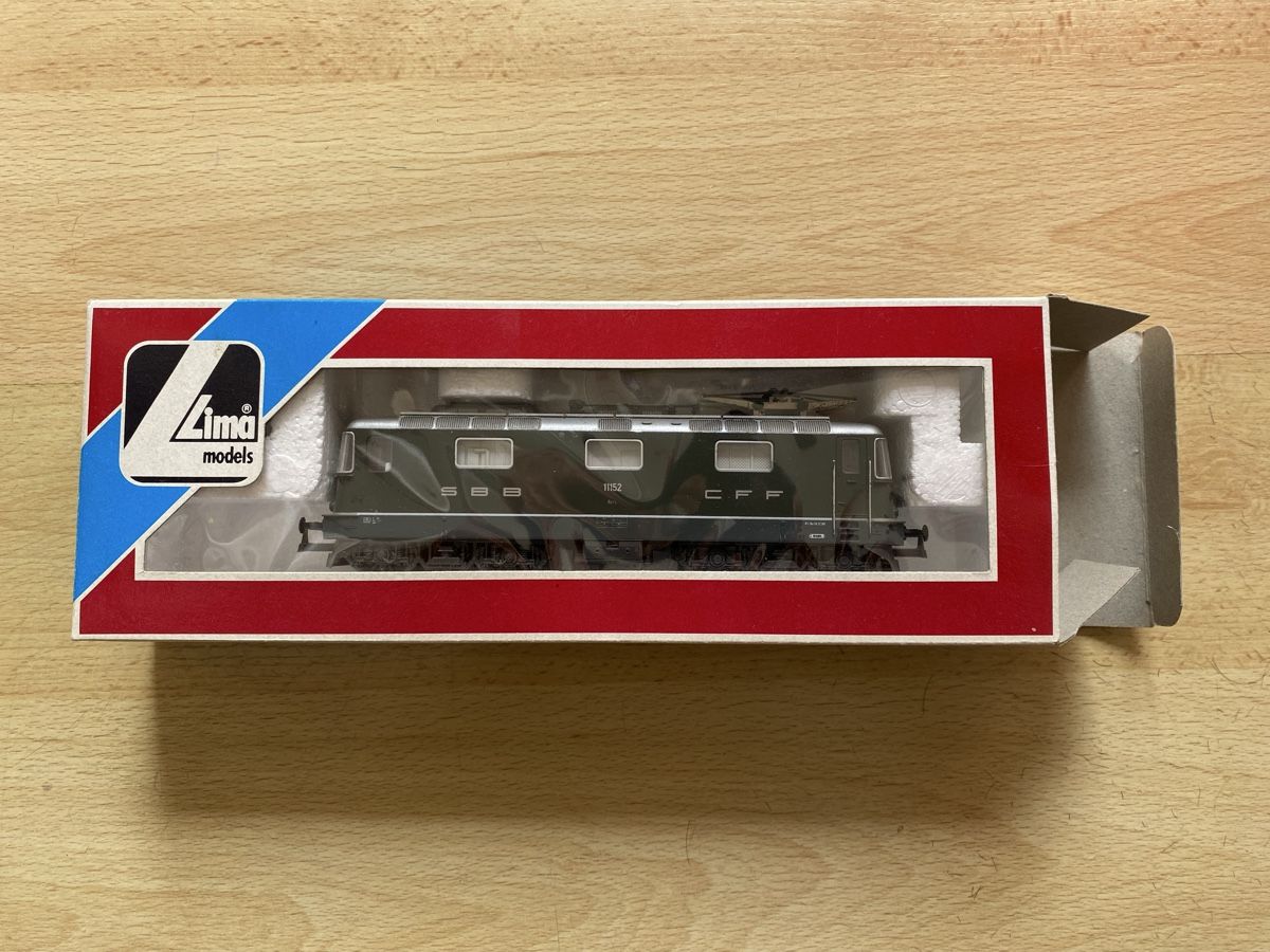Lima Trains électriques: Lima Re 4/4 SBB grün  – D'occasion à Zürich par Kiron