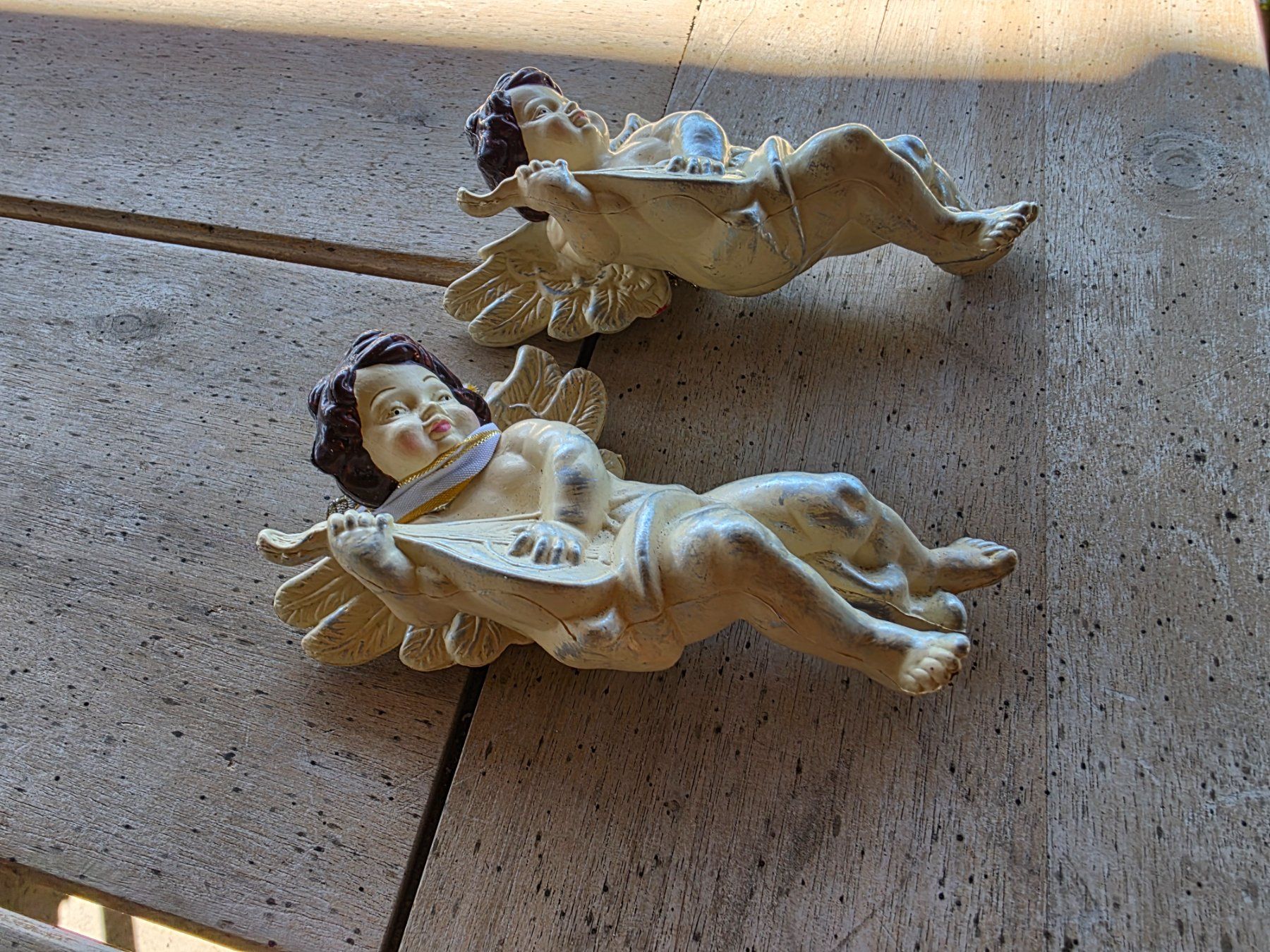 Statuette: 2 Kunststoff Engel Figur Dekoration – Usato da Walterswil BE venduto da Lonitti 5