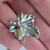Vintage Brosche klein elegant 3cm    687