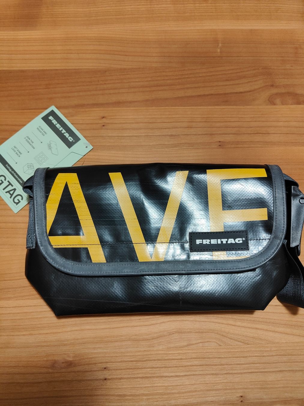 Freitag Borse: Freitagtasche Hawaii F41 – Nuovo (secondo la descrizione) da Winterthur venduto da 1rainbow54