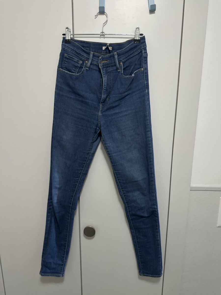 Levi's Jeans: Super Skinny Levis Jeans – Usato da Romanshorn venduto da si-01