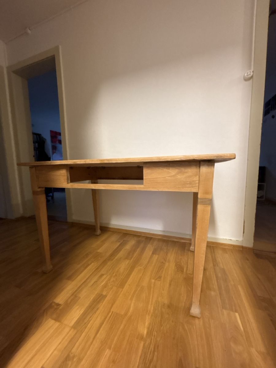 Tavoli: Tisch fast Gratis – Usato da Zürich venduto da elgoozano