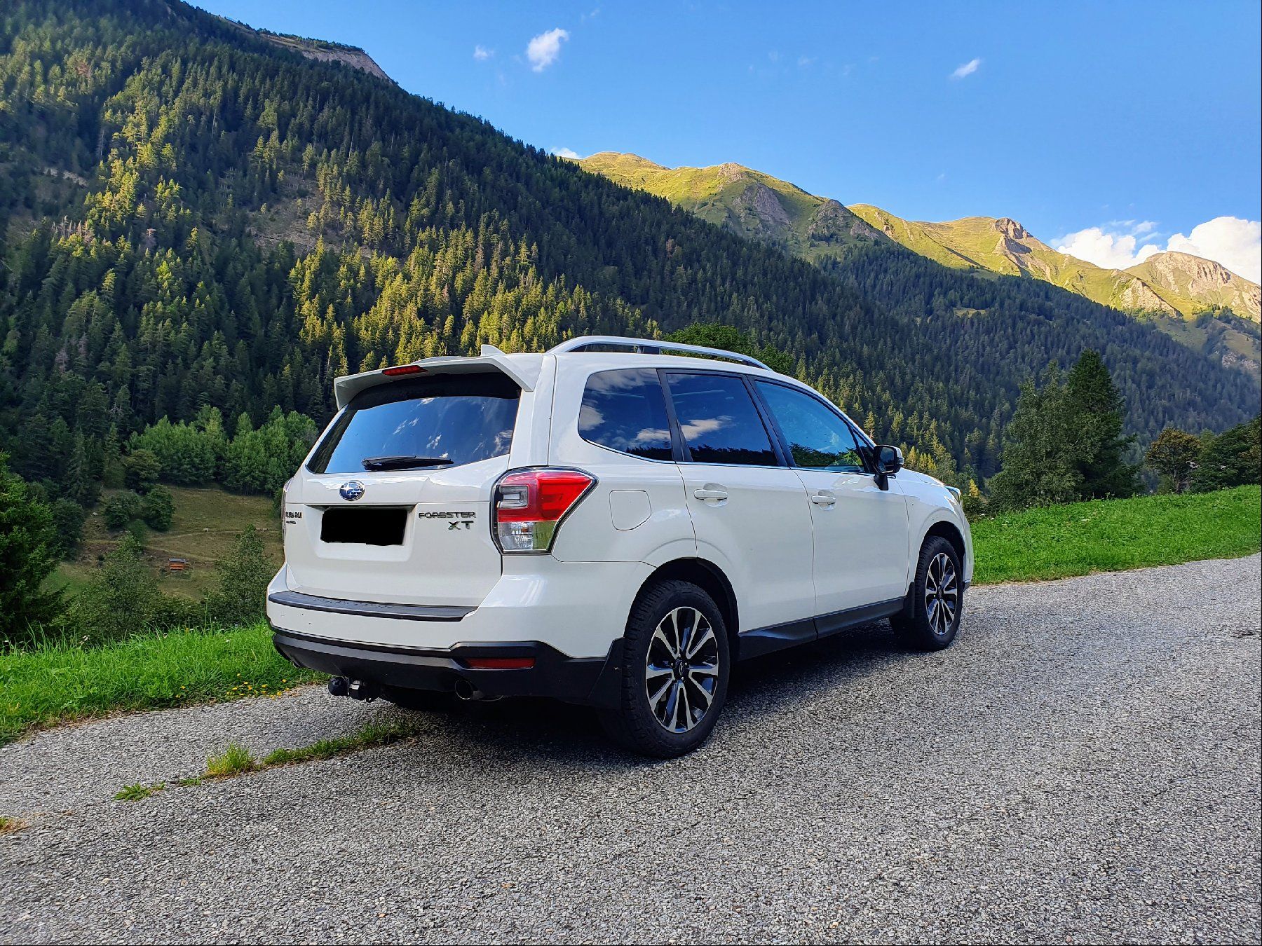 Subaru Autos: Subaru Forester 2.0 XT Turbo – Gebraucht aus Binn von  3